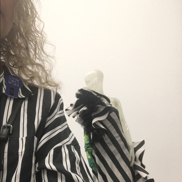 Meet your Posher, April - Picture 5 of 8